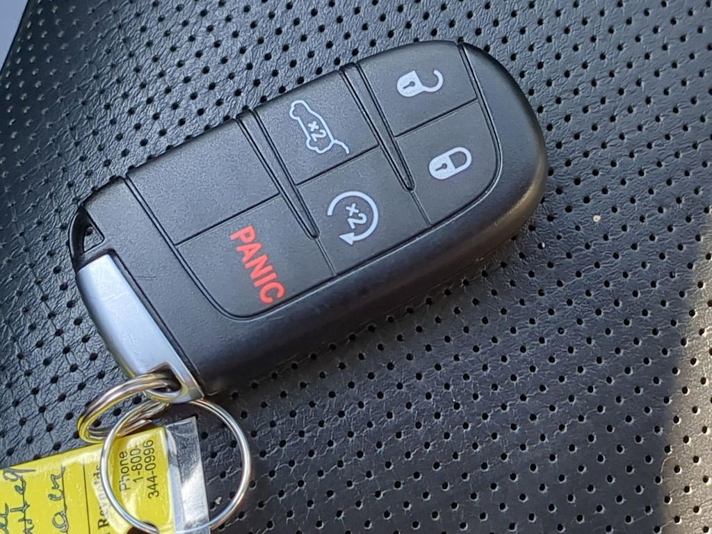 Thumbnail: 2021 Jeep Grand Cherokee - 33