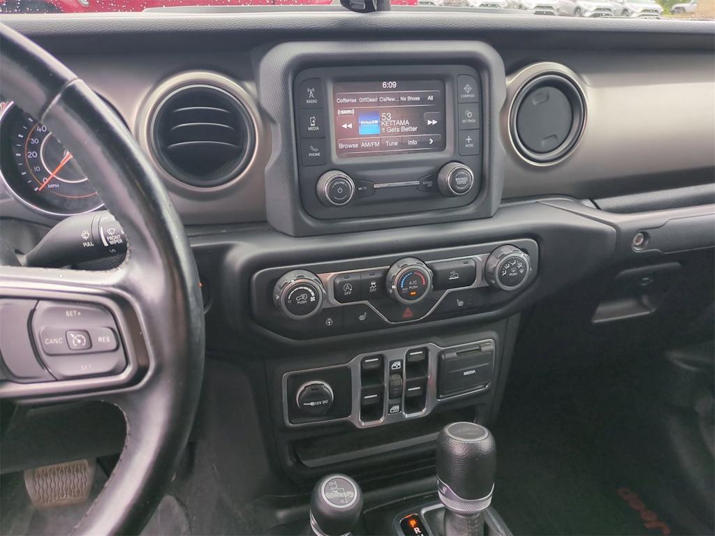 Thumbnail: 2020 Jeep Gladiator - 14