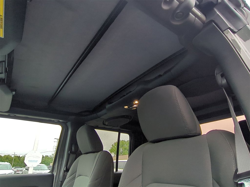 Thumbnail: 2020 Jeep Gladiator - 24