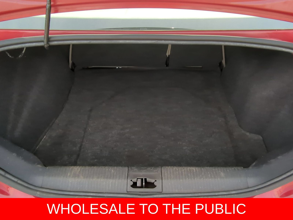 Thumbnail: 2010 Ford Focus - 15