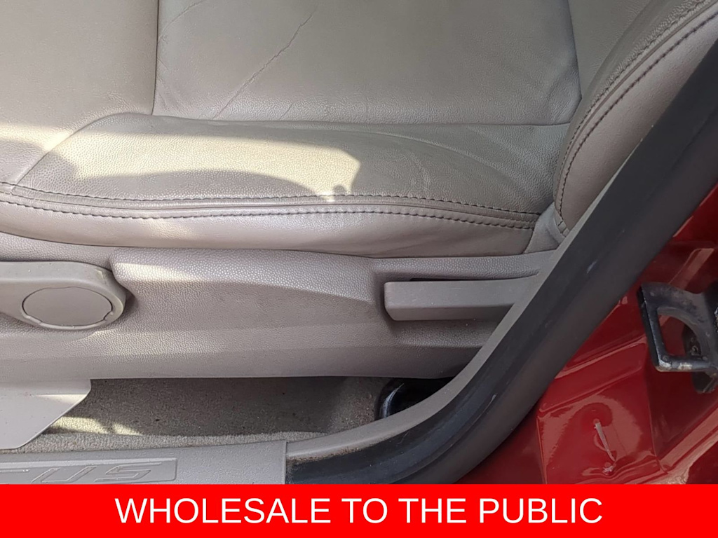 Thumbnail: 2010 Ford Focus - 23