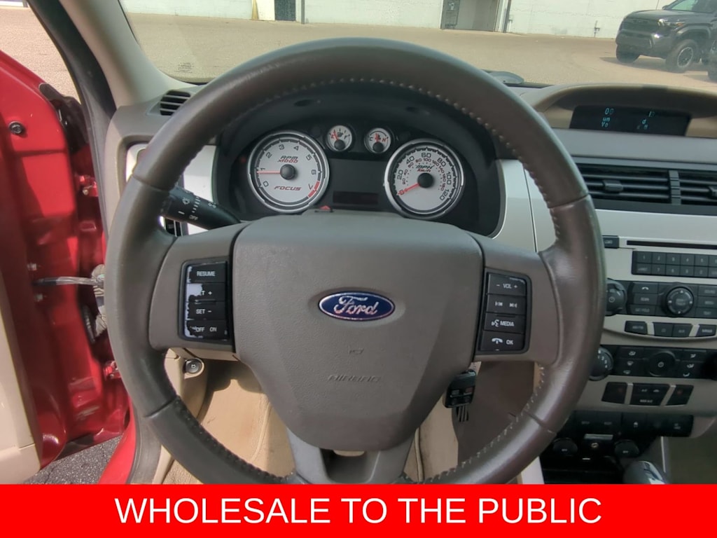 Thumbnail: 2010 Ford Focus - 11