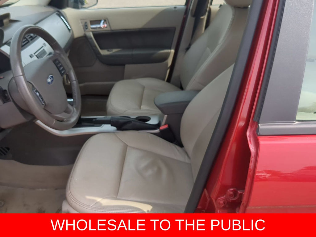 Thumbnail: 2010 Ford Focus - 8