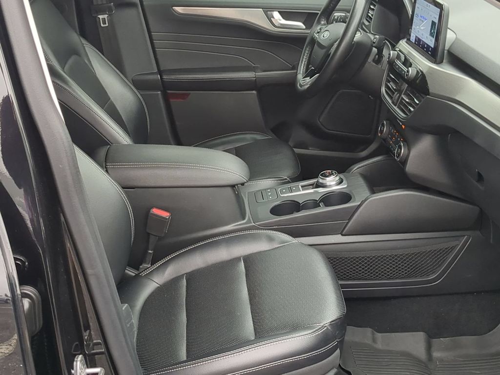 Thumbnail: 2021 Ford Escape - 11