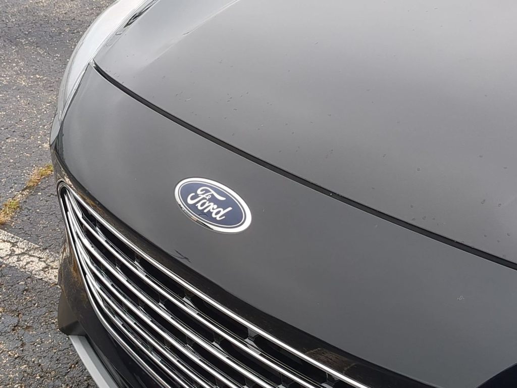 Thumbnail: 2021 Ford Escape - 7