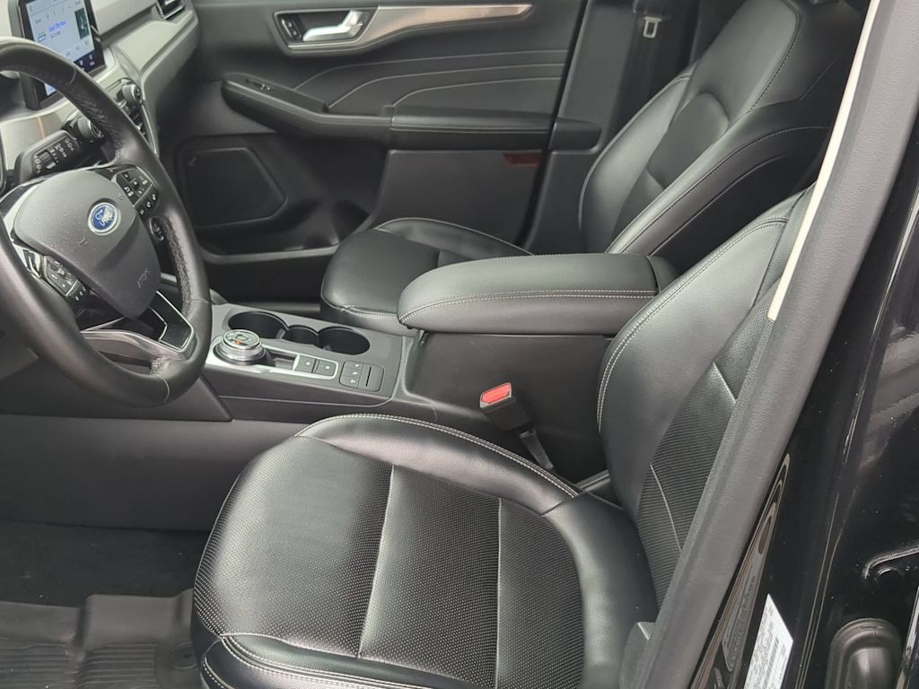 Thumbnail: 2021 Ford Escape - 10
