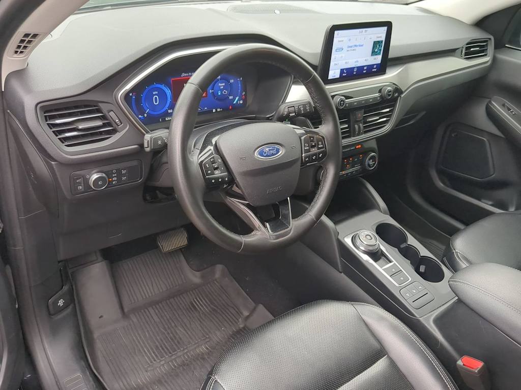 Thumbnail: 2021 Ford Escape - 2