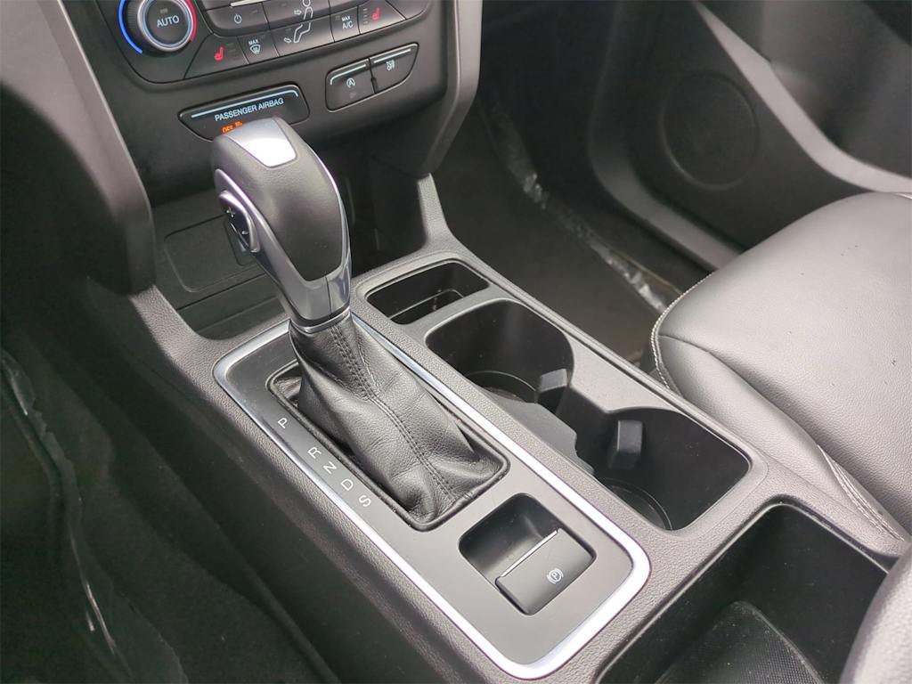 Thumbnail: 2019 Ford Escape - 15