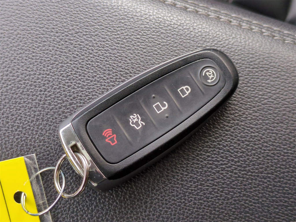 Thumbnail: 2019 Ford Escape - 18