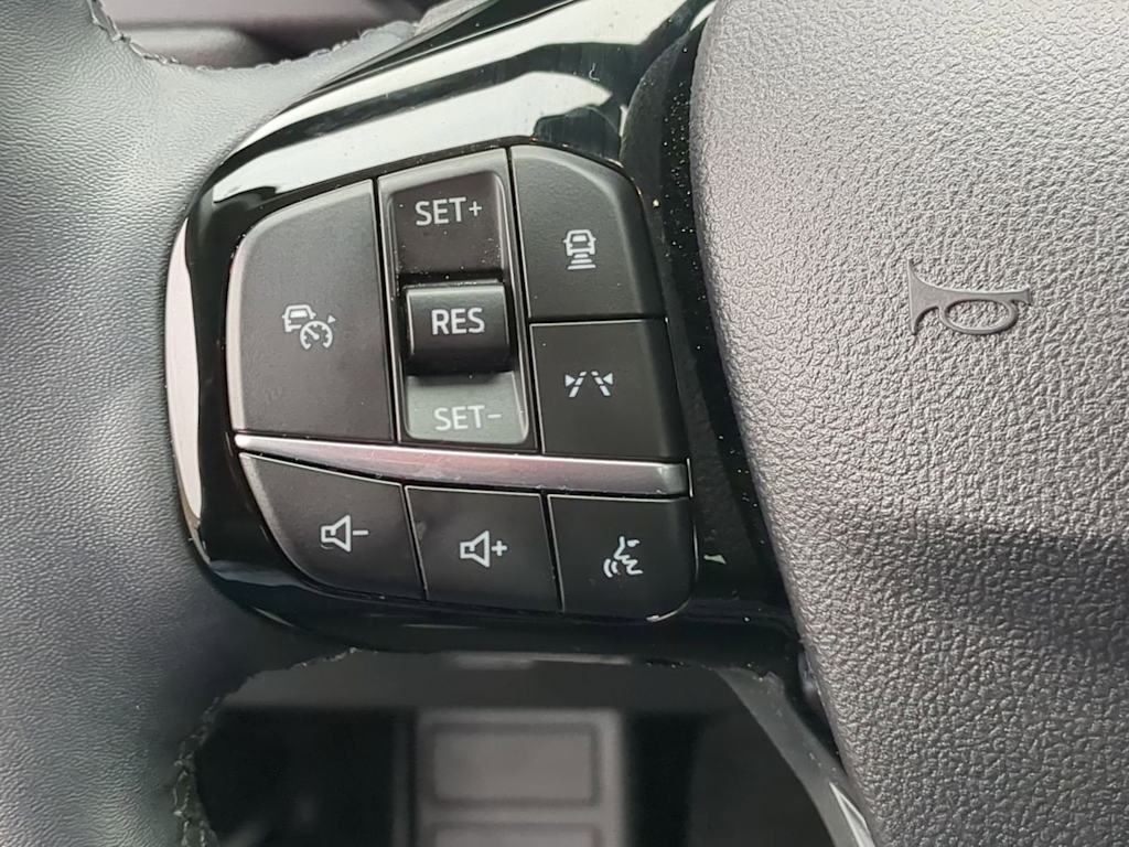 Thumbnail: 2023 Ford Escape - 28