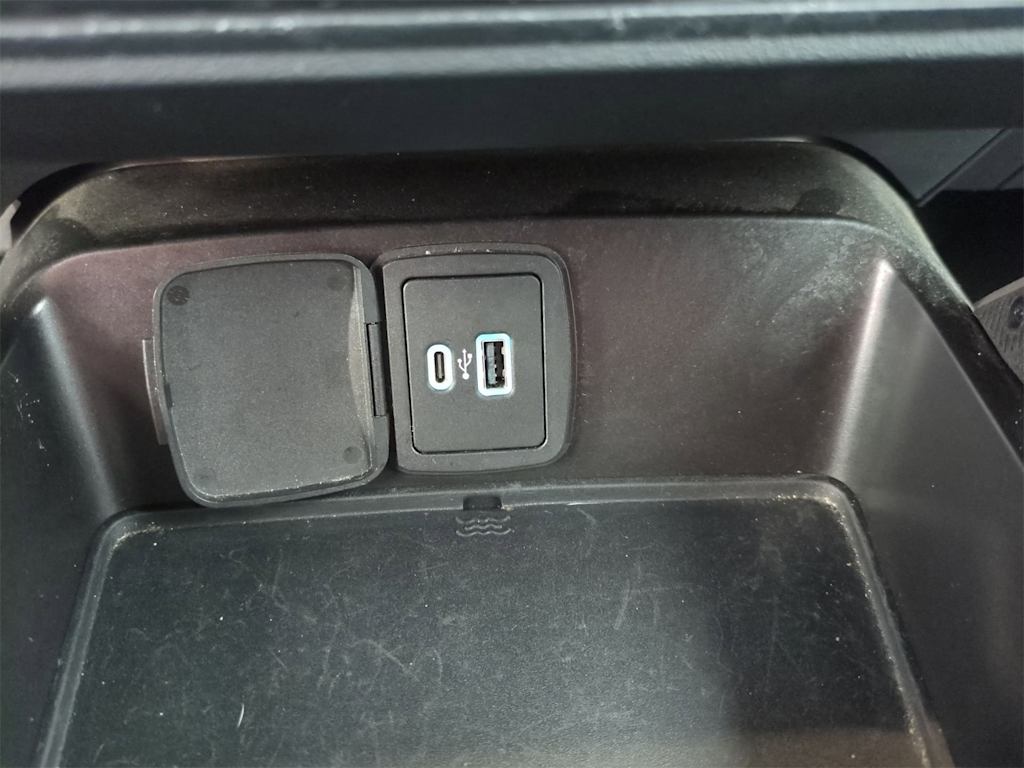 Thumbnail: 2022 Ford Bronco - 33