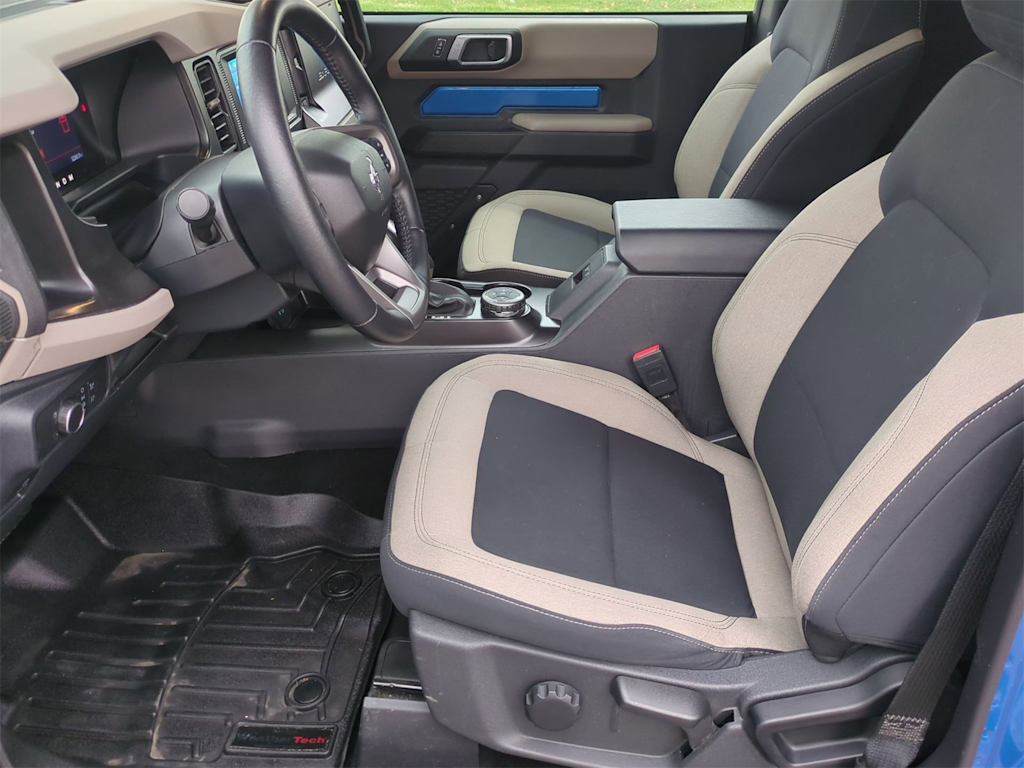 Thumbnail: 2022 Ford Bronco - 10