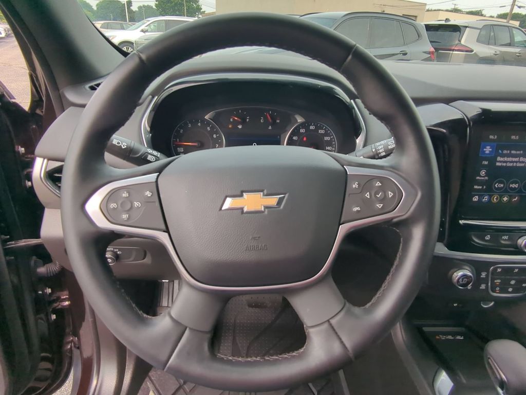 Thumbnail: 2023 Chevrolet Traverse - 12