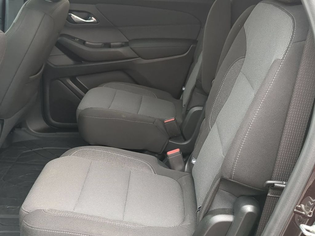 Thumbnail: 2023 Chevrolet Traverse - 11