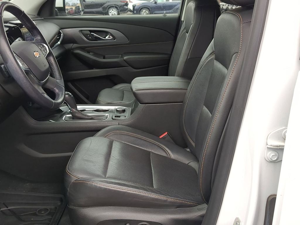 Thumbnail: 2020 Chevrolet Traverse - 10