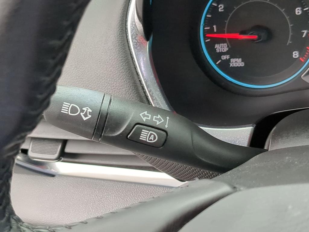 Thumbnail: 2020 Chevrolet Traverse - 16