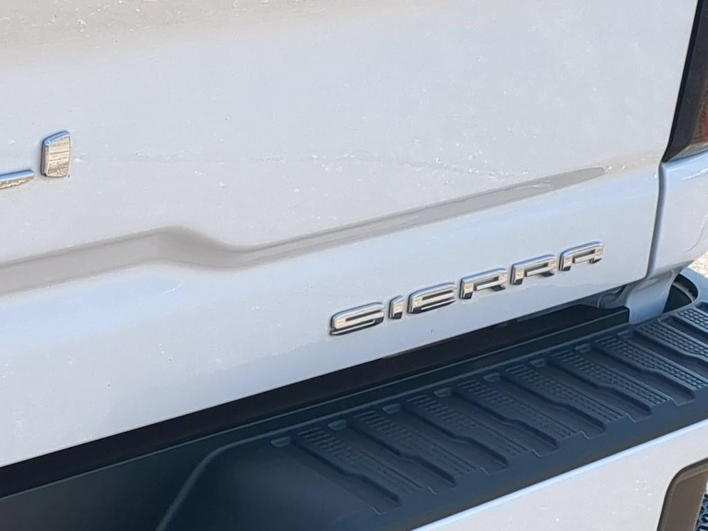 Thumbnail: 2021 GMC Sierra 2500 - 24