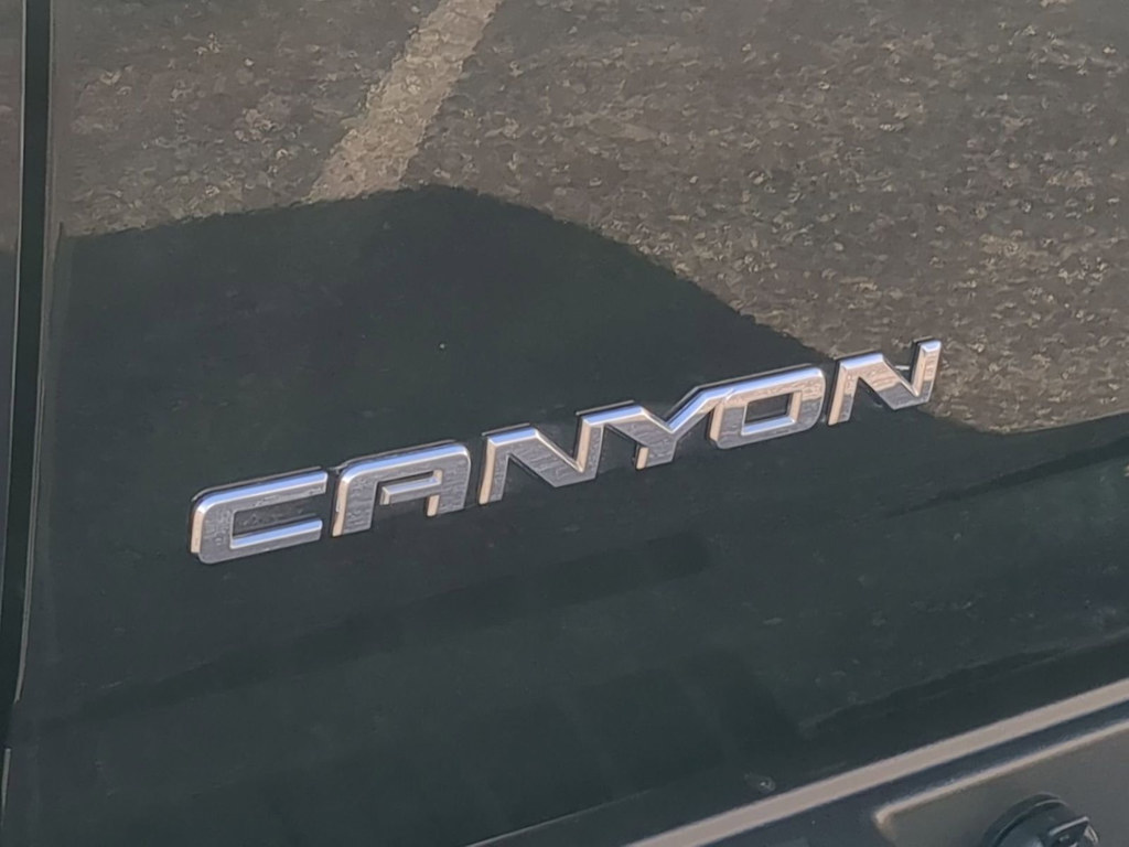 Thumbnail: 2017 GMC Canyon - 32