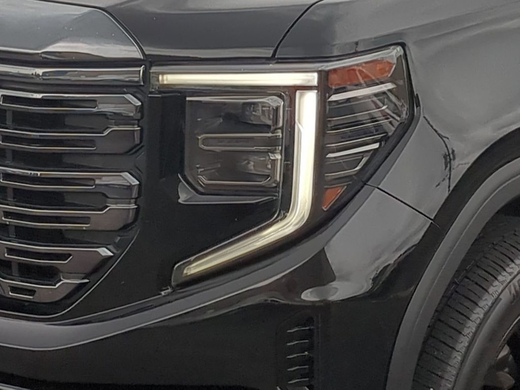 Thumbnail: 2022 GMC Sierra 1500 - 22