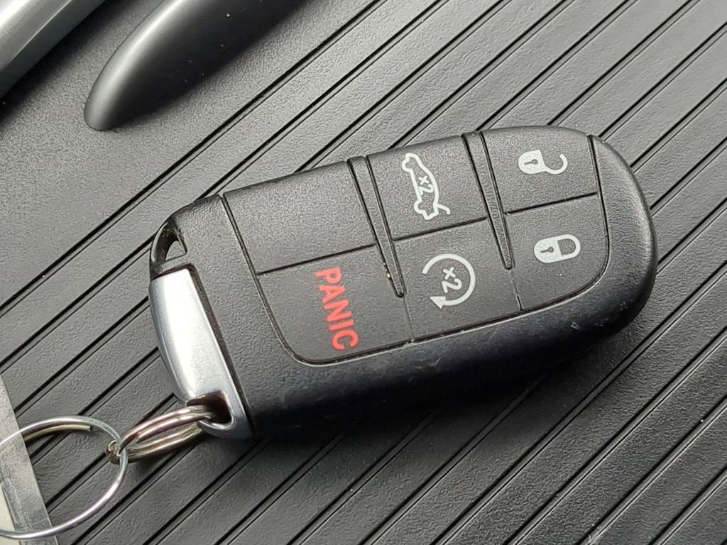 Thumbnail: 2015 Dodge Charger - 18