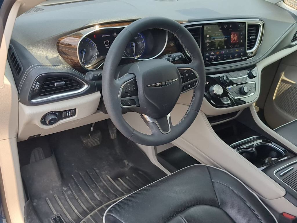 Thumbnail: 2023 Chrysler Pacifica - 2