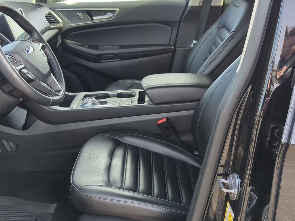 Thumbnail: 2024 Ford Edge - 10