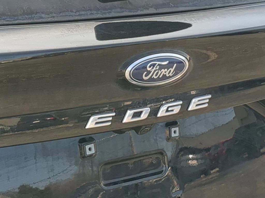 Thumbnail: 2024 Ford Edge - 32