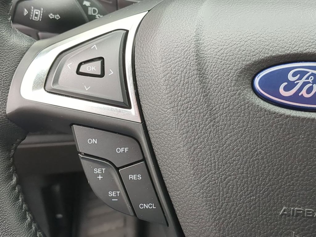 Thumbnail: 2022 Ford Edge - 29