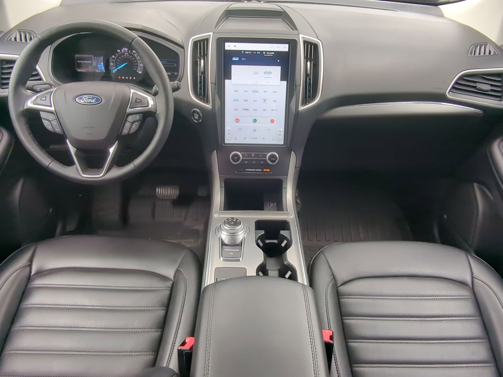 Thumbnail: 2022 Ford Edge - 9