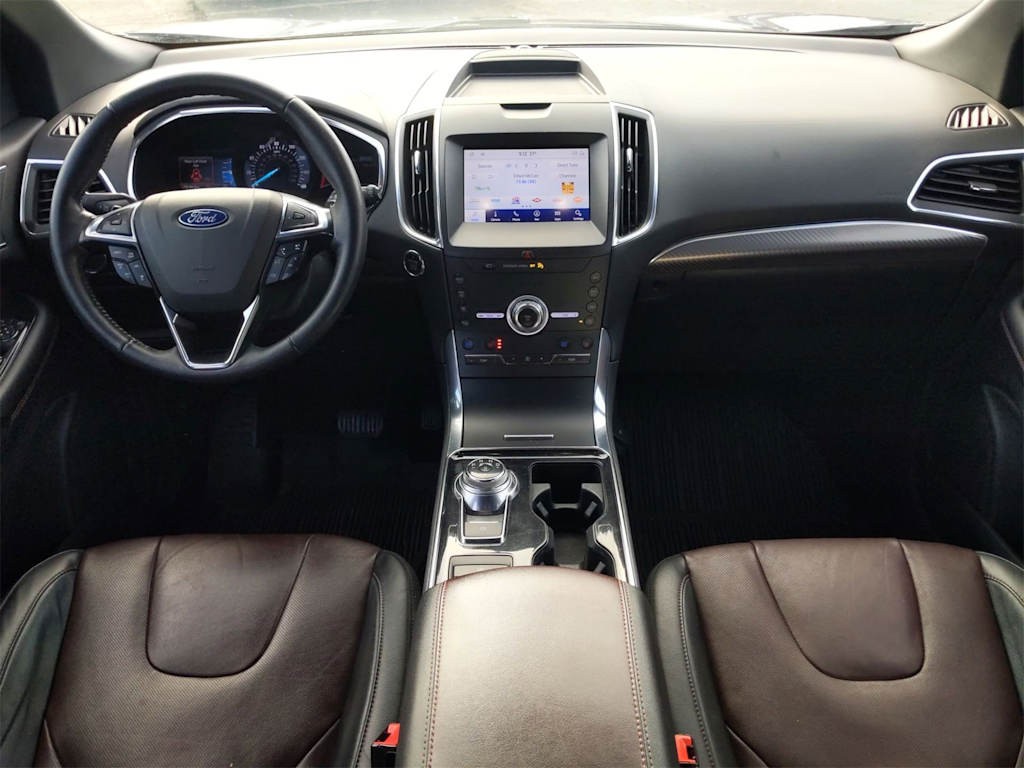 2020 Ford Edge Titanium 9