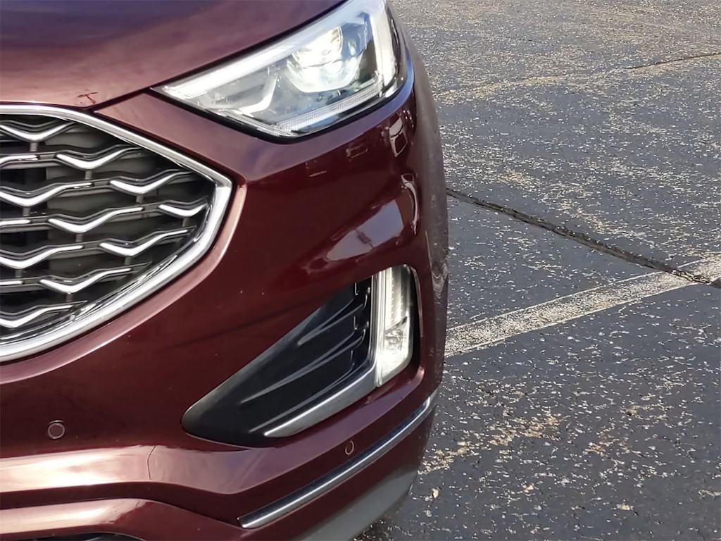 2020 Ford Edge Titanium 23