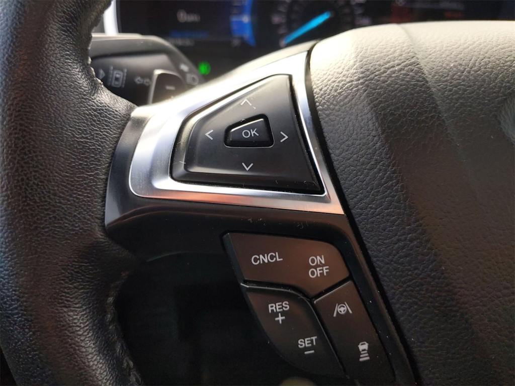 2020 Ford Edge Titanium 28