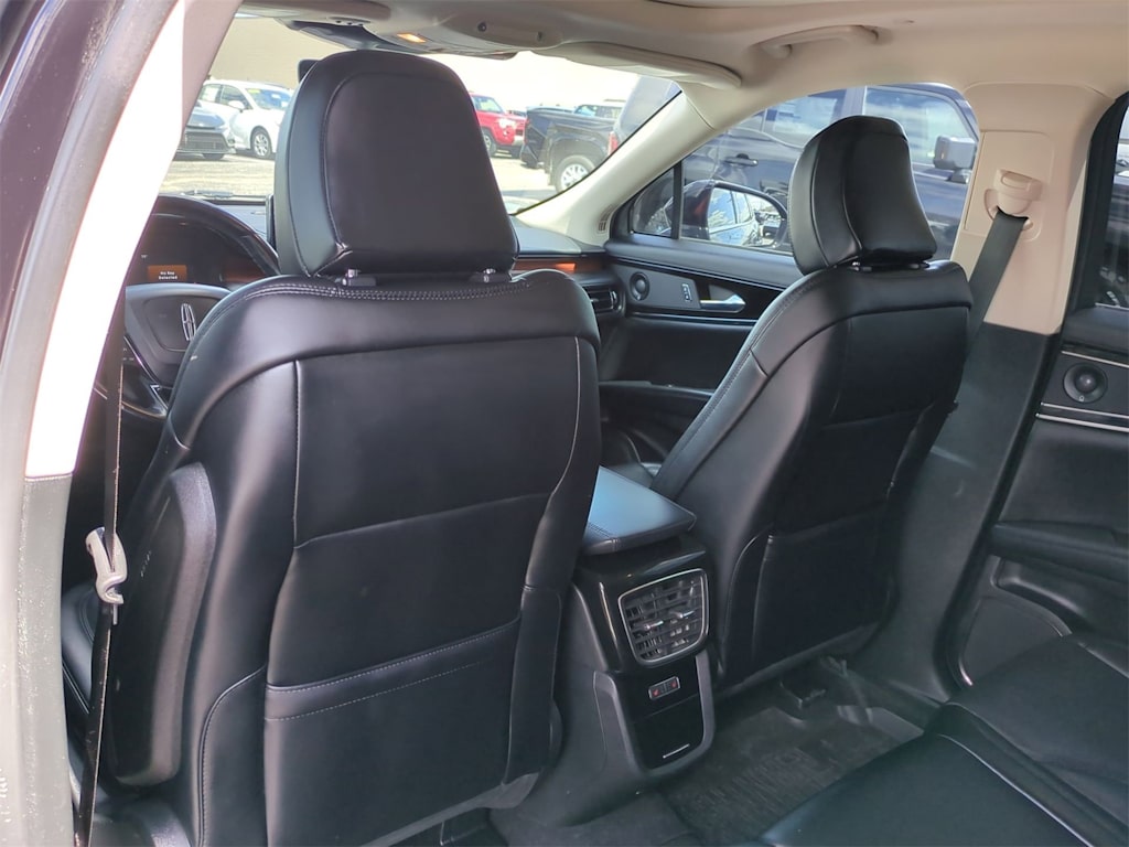 2022 Lincoln Nautilus Reserve 11