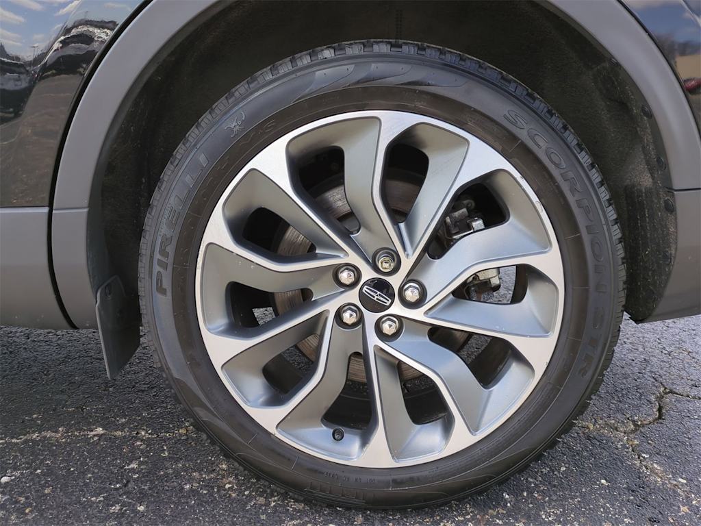 2022 Lincoln Nautilus Reserve 7