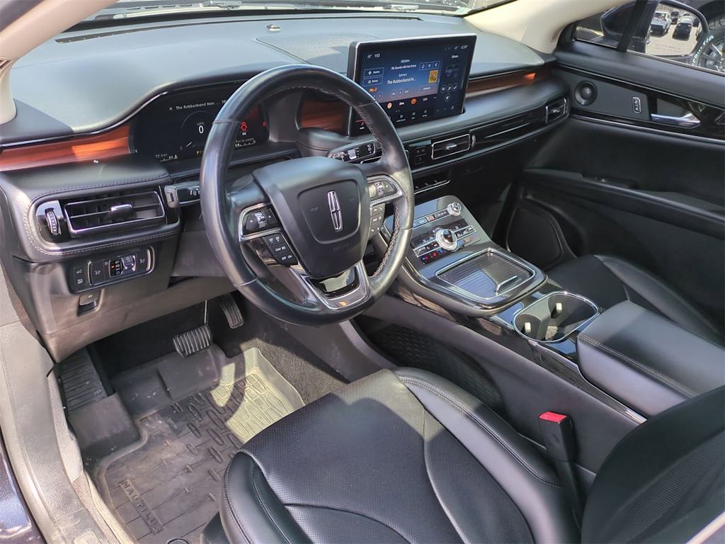 2022 Lincoln Nautilus Reserve 2