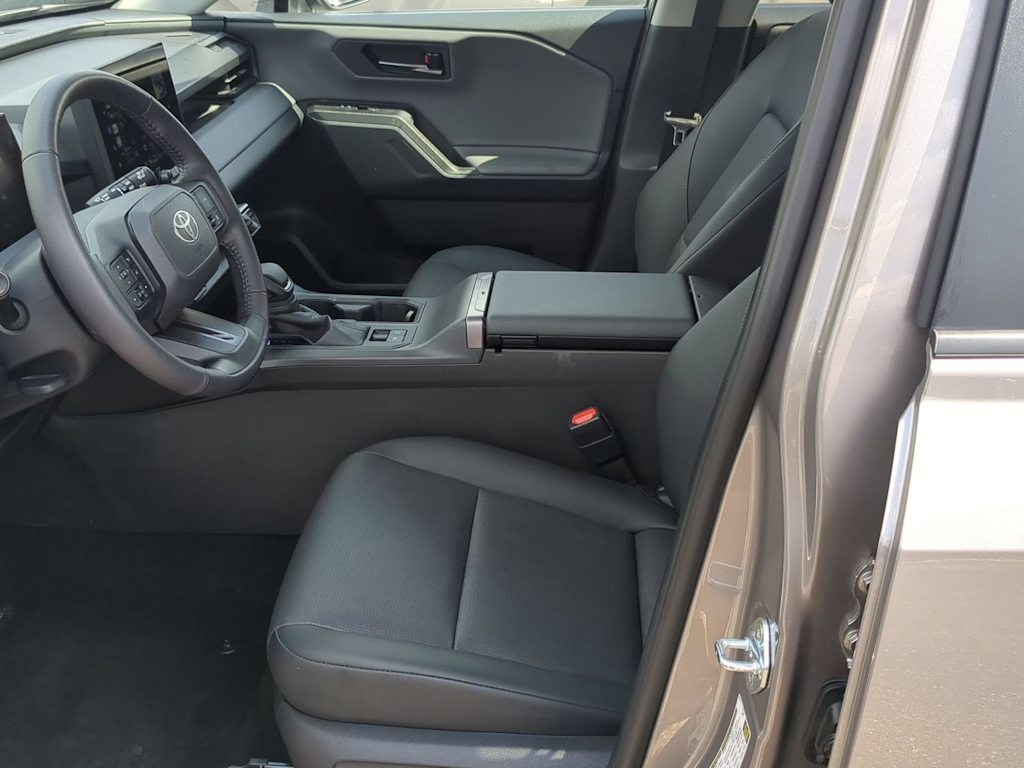 Thumbnail: 2026 Toyota RAV4 - 10