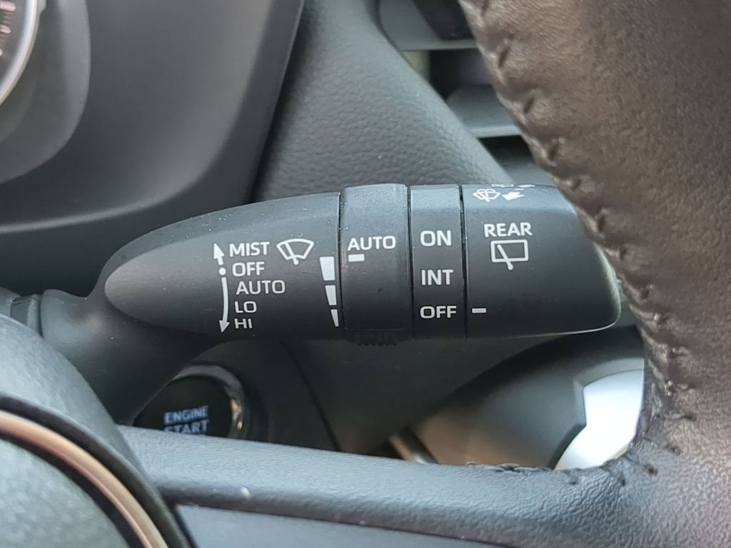 Thumbnail: 2022 Toyota RAV4 - 31