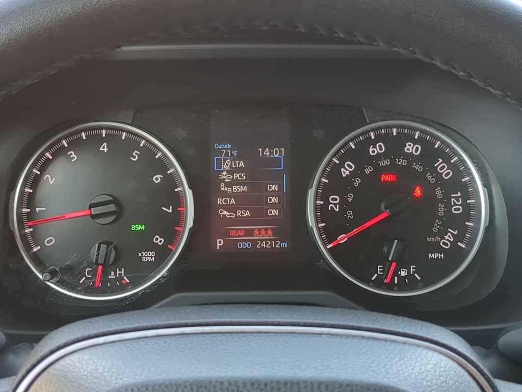 Thumbnail: 2022 Toyota RAV4 - 16