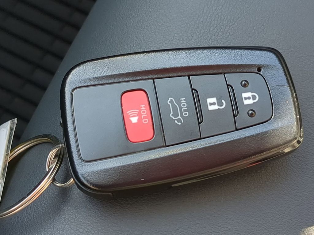 Thumbnail: 2022 Toyota RAV4 - 34