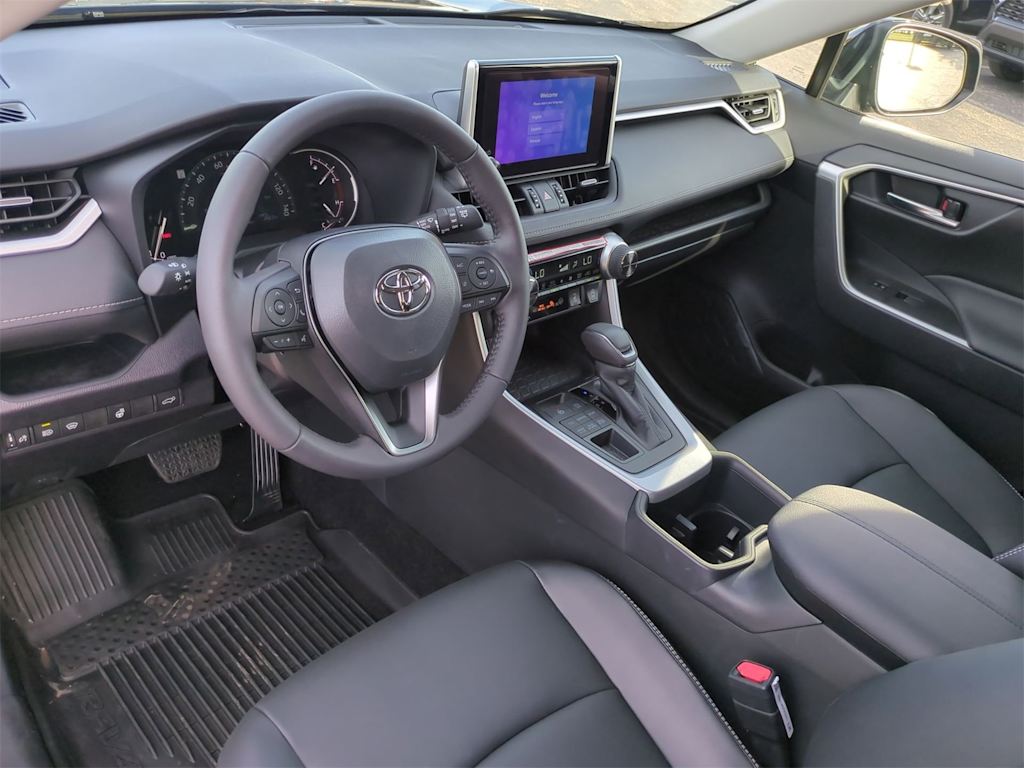 Thumbnail: 2025 Toyota RAV4 - 2