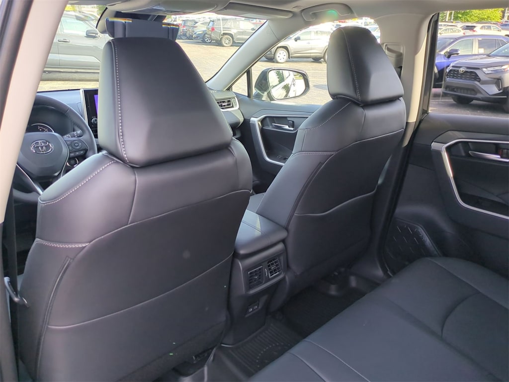 Thumbnail: 2025 Toyota RAV4 - 12