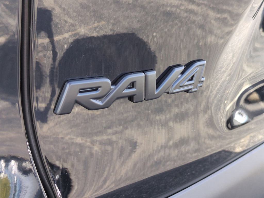 Thumbnail: 2025 Toyota RAV4 - 25