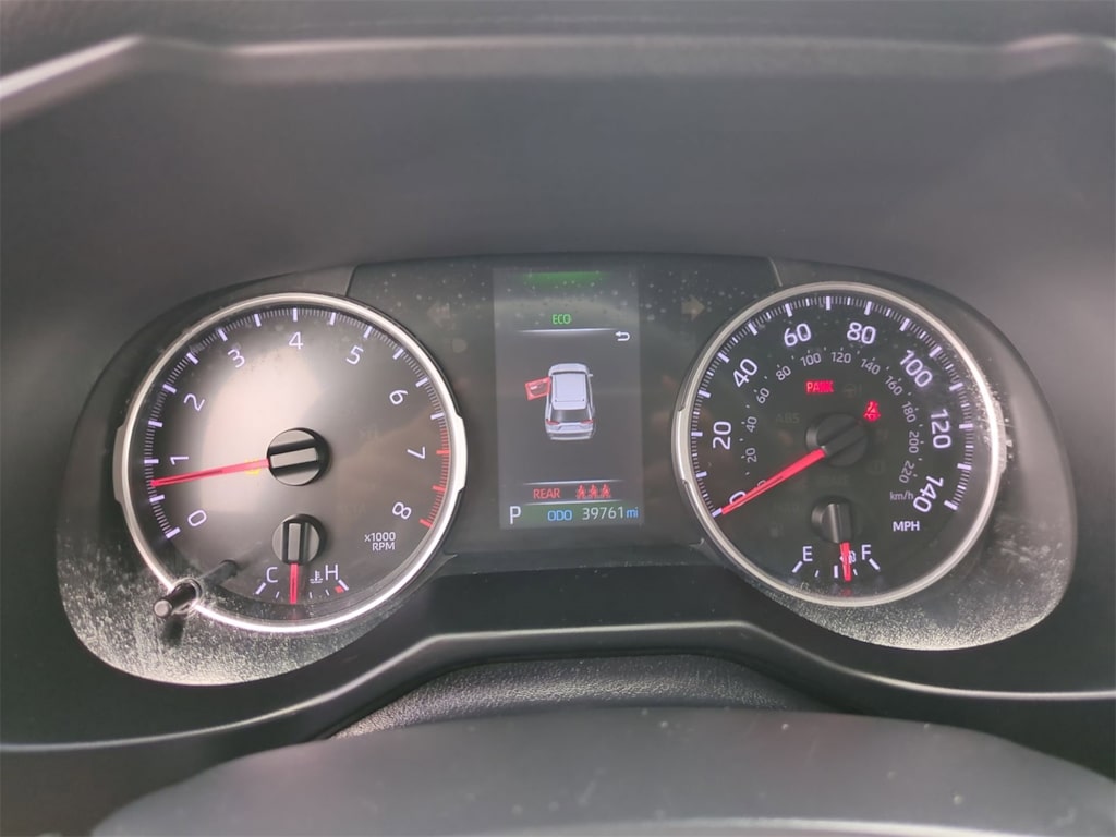 Thumbnail: 2021 Toyota RAV4 - 16