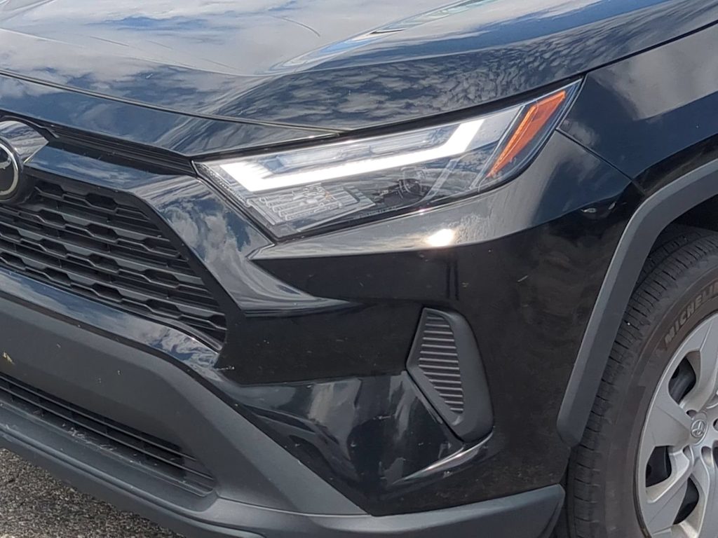 Thumbnail: 2023 Toyota RAV4 - 22