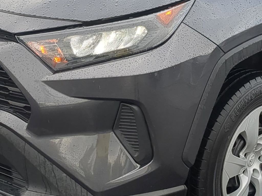 Thumbnail: 2022 Toyota RAV4 - 24