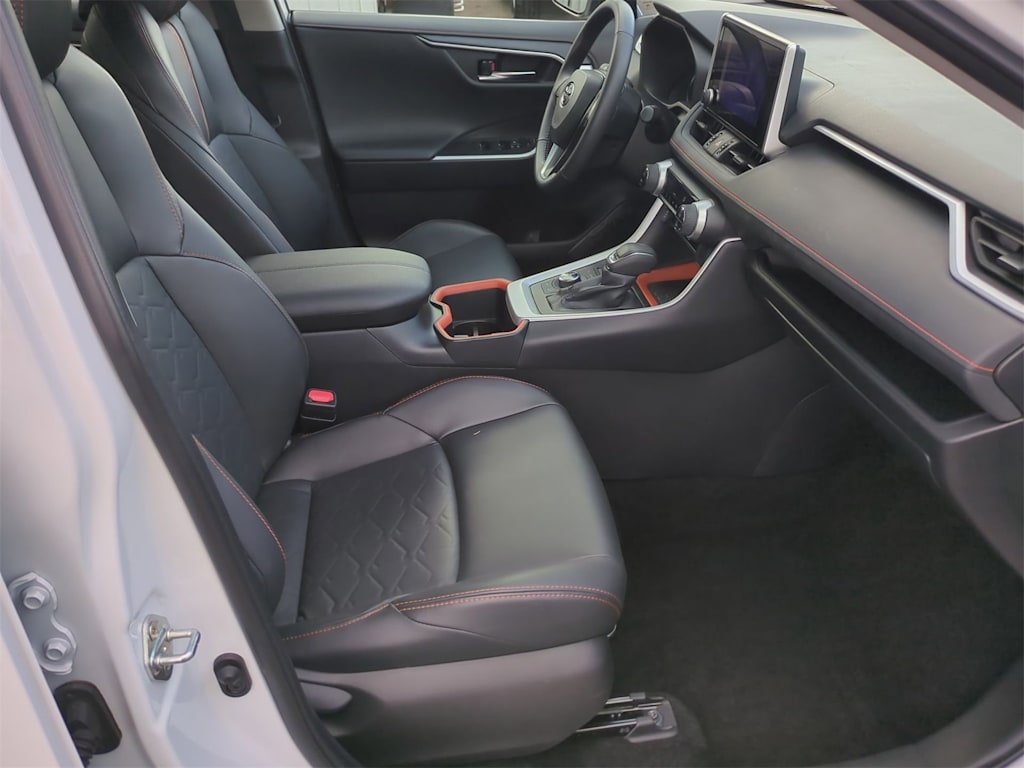 Thumbnail: 2024 Toyota RAV4 - 11