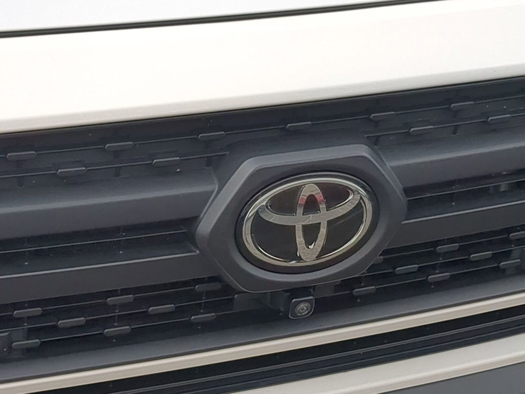 Thumbnail: 2020 Toyota RAV4 - 7