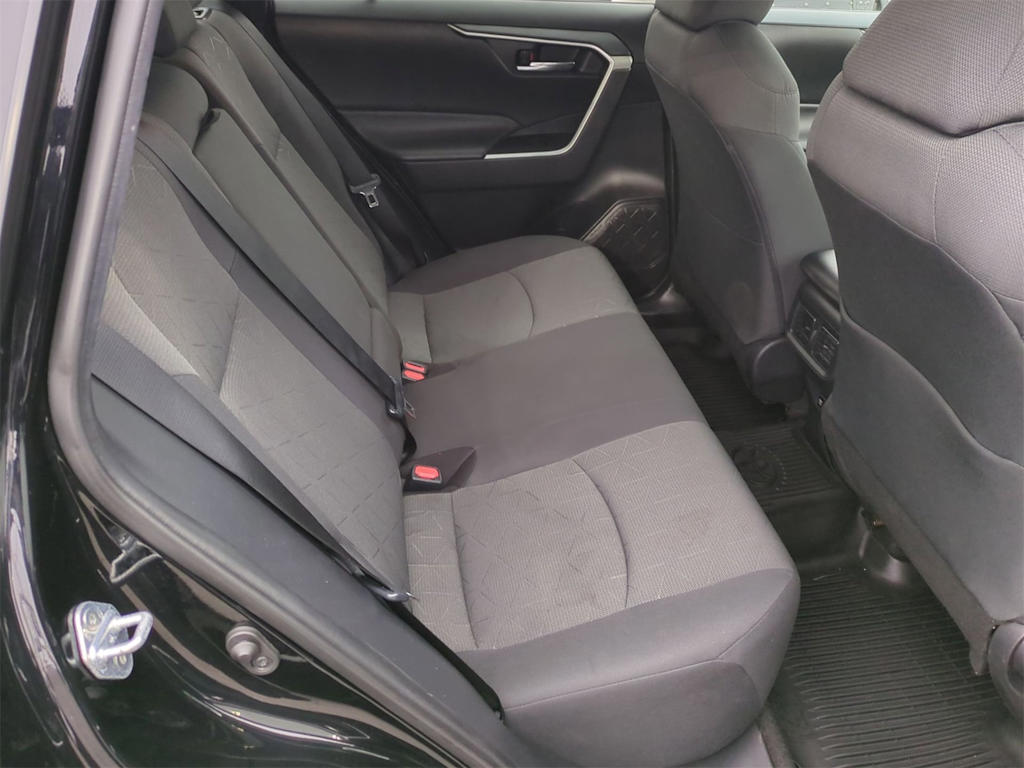 Thumbnail: 2021 Toyota RAV4 - 27