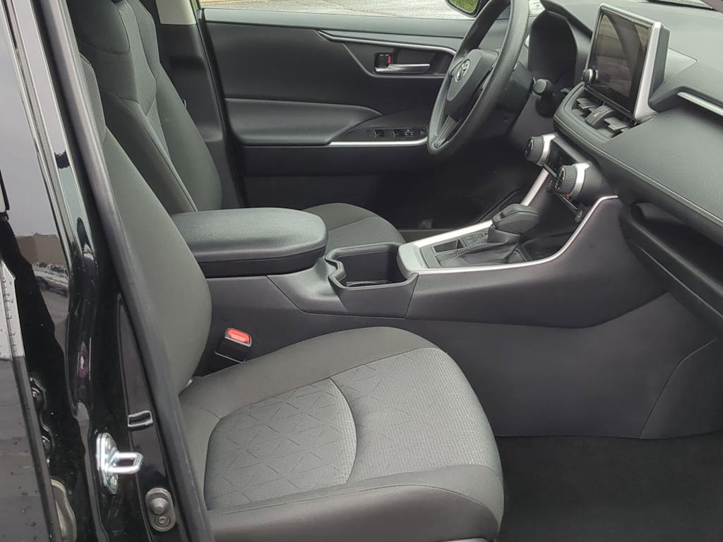 Thumbnail: 2025 Toyota RAV4 - 11