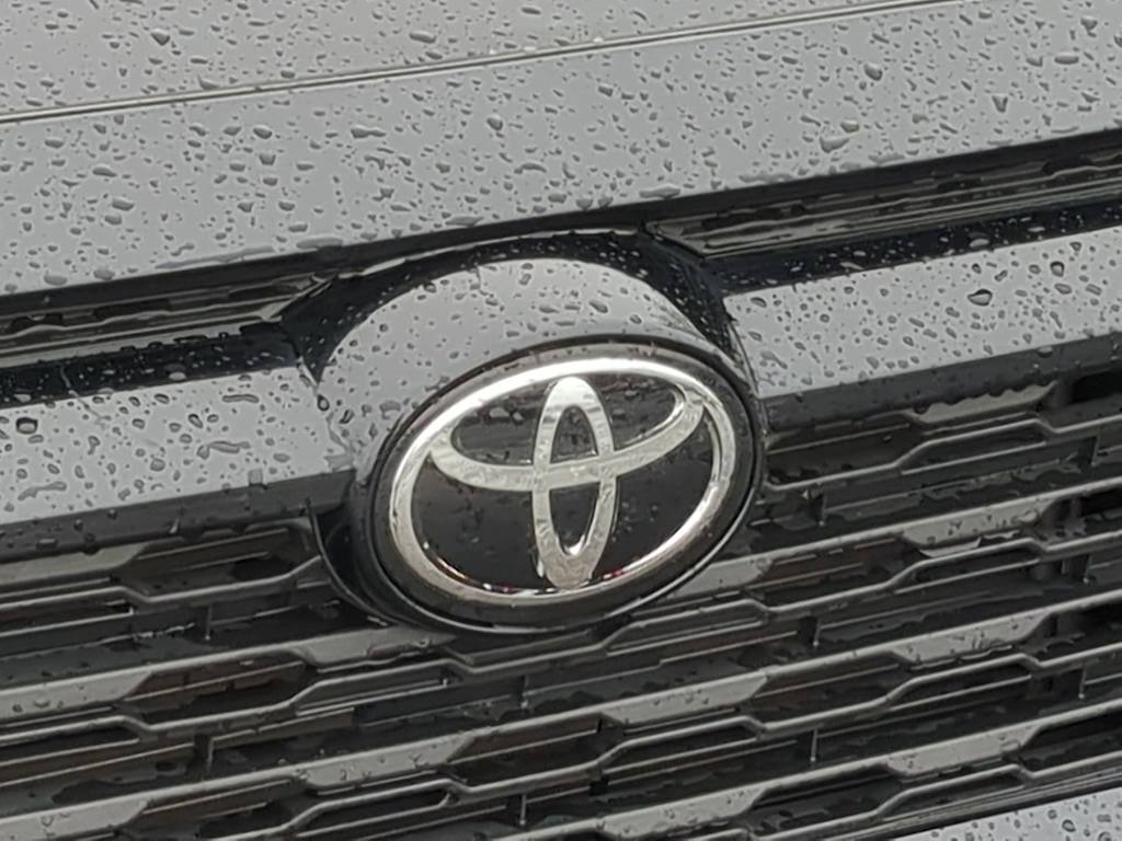 Thumbnail: 2025 Toyota RAV4 - 7